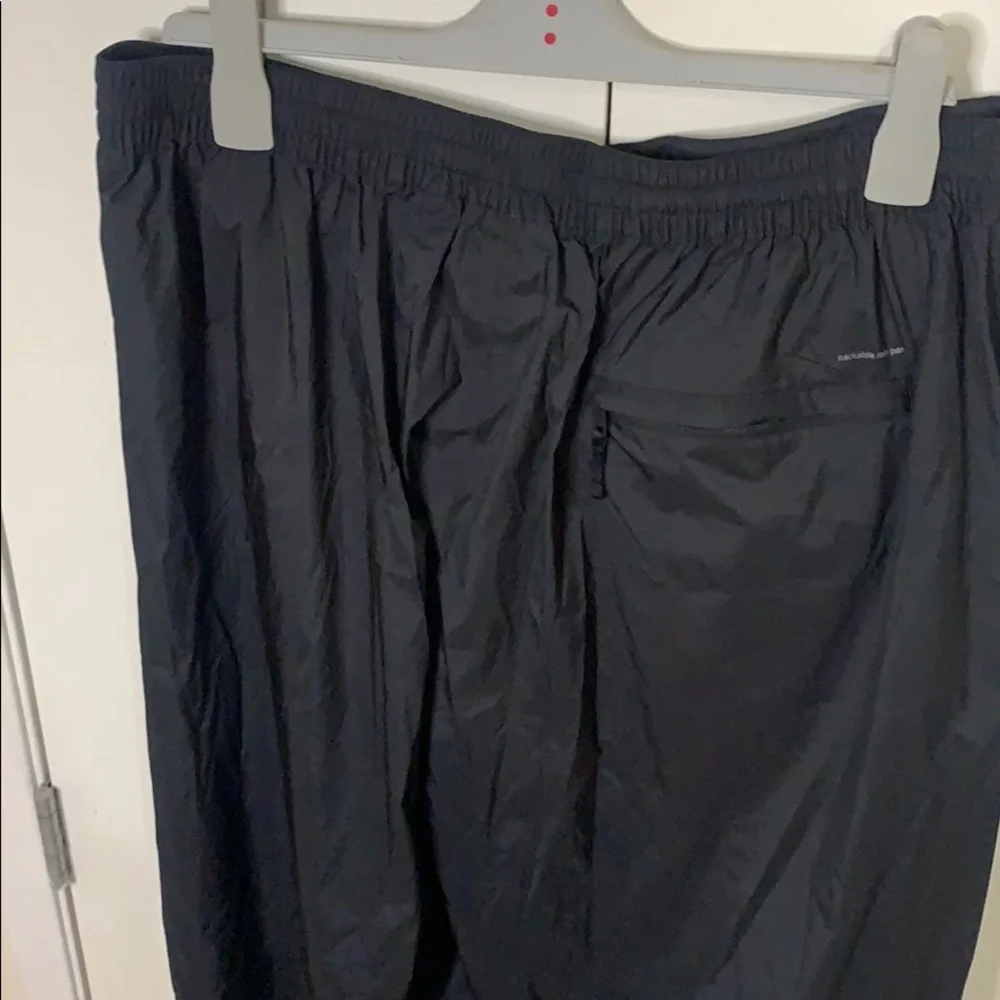 Adidas men’s XL 1990’s climate proof jogger basketball